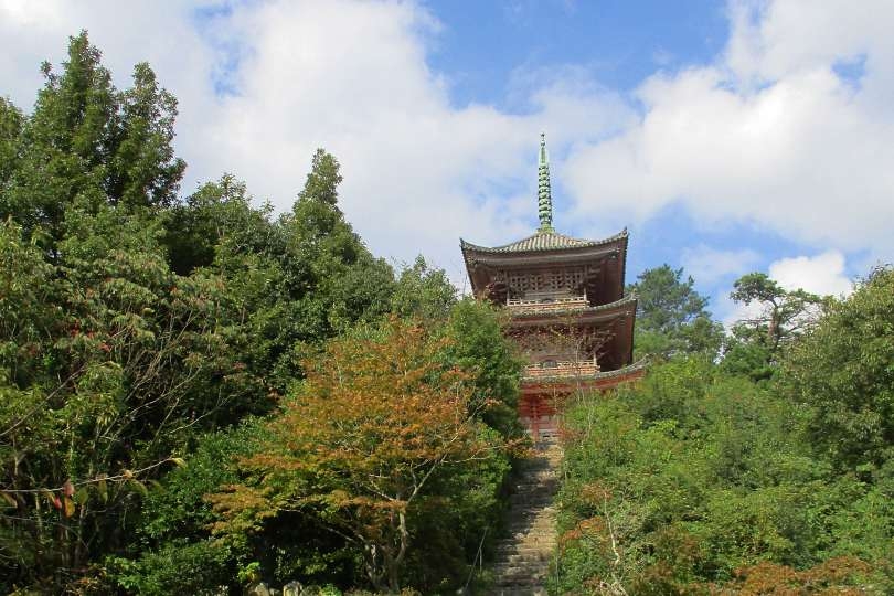 向上寺の三重塔