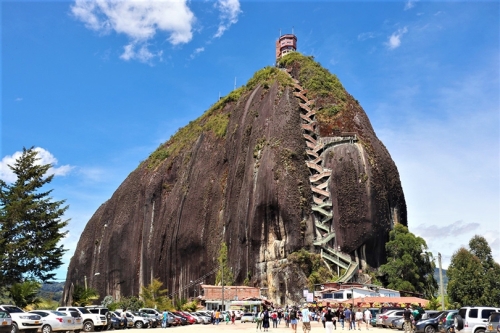巨岩、ピエドラ・デ・ペニョール(悪魔のタワー)